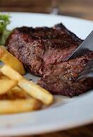 The Porterhouse Grill & Rooms