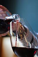 The Porterhouse Grill & Rooms