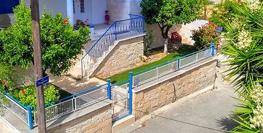 Tzionis Petroktisto Holiday Stonehouse