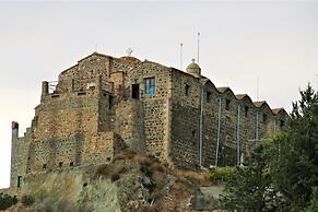 Tzionis Petroktisto Holiday Stonehouse