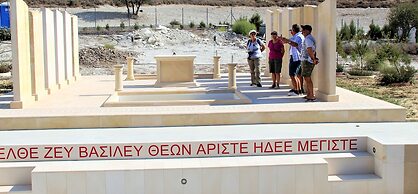 Tzionis Petroktisto Holiday Stonehouse