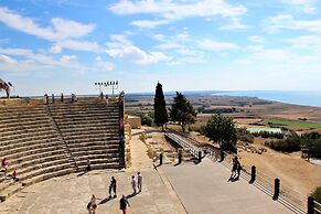 Tzionis Petroktisto Holiday Stonehouse