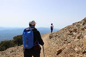 Tzionis Petroktisto Holiday Stonehouse