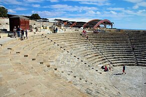 Tzionis Petroktisto Holiday Stonehouse