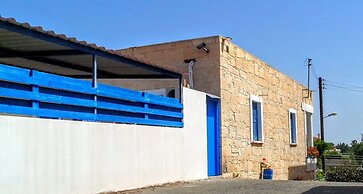 Tzionis Petroktisto Holiday Stonehouse