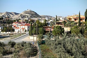 Tzionis Petroktisto Holiday Stonehouse