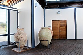 Tzionis Petroktisto Holiday Stonehouse