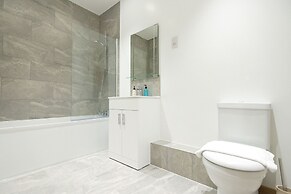 Hamilton Grace - The Quadrant