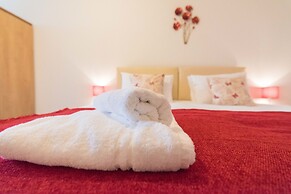 Hamilton Grace - The Quadrant