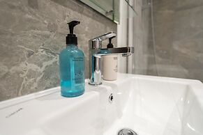 Hamilton Grace - The Quadrant