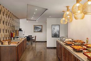 Radisson Hotel Muscat Panorama