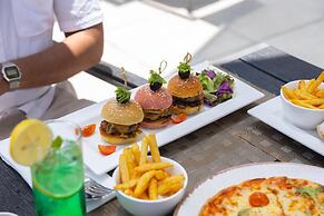 Radisson Hotel Muscat Panorama