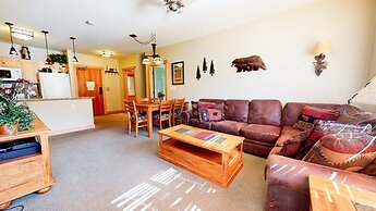 Sunstone 208 Updated Ski-In Ski-Out Condo At Sunstone Lodge with Great
