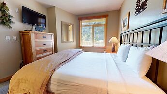 Sunstone 208 Updated Ski-In Ski-Out Condo At Sunstone Lodge with Great