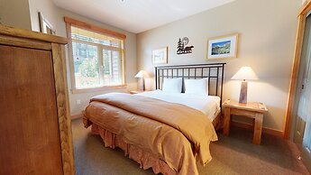 Sunstone 208 Updated Ski-In Ski-Out Condo At Sunstone Lodge with Great