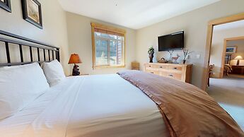 Sunstone 208 Updated Ski-In Ski-Out Condo At Sunstone Lodge with Great