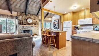 Discovery 4 108 Great Complex Amenities, Close to Canyon Lodge by RedA