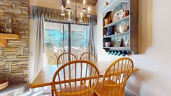 Discovery 4 108 Great Complex Amenities, Close to Canyon Lodge by RedA