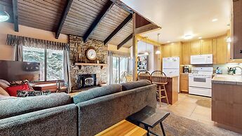 Discovery 4 108 Great Complex Amenities, Close to Canyon Lodge by RedA