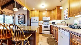 Discovery 4 108 Great Complex Amenities, Close to Canyon Lodge by RedA
