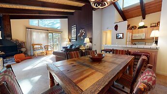 Chateau de Montagne 23 Spacious Family Condo With Great Complex Amenit