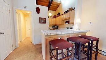 Chateau de Montagne 23 Spacious Family Condo With Great Complex Amenit