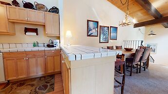 Chateau de Montagne 23 Spacious Family Condo With Great Complex Amenit