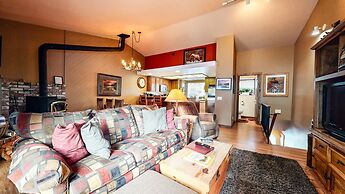 Forest Creek 28 Rustic Updated Condo by RedAwning