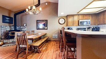 Forest Creek 28 Rustic Updated Condo by RedAwning