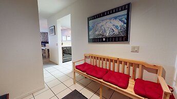 Bridges 105 Pet-Friendly. Ski-in Ski-out Condo with Beautiful Mountain