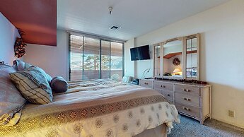 Bridges 105 Pet-Friendly. Ski-in Ski-out Condo with Beautiful Mountain