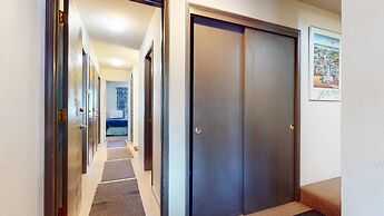 Chateau de Montagne 3 Spacious Condo With Great Complex Amenities On t