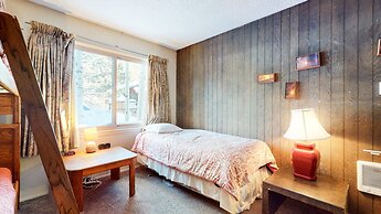 Chateau de Montagne 3 Spacious Condo With Great Complex Amenities On t