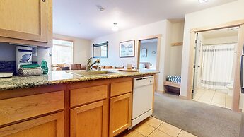 Sunstone 214 Updated Ski-In Ski-Out Condo with Great Complex Amenities