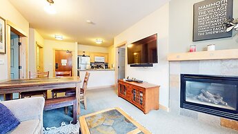 Sunstone 214 Updated Ski-In Ski-Out Condo with Great Complex Amenities