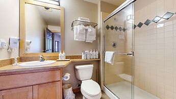 Sunstone 206 Ski-In Ski-Out Condo At Sunstone Lodge with Great Complex