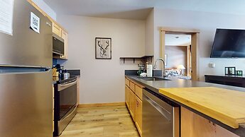 Sunstone 206 Ski-In Ski-Out Condo At Sunstone Lodge with Great Complex