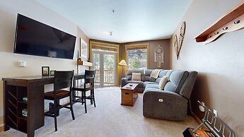 Sunstone 206 Ski-In Ski-Out Condo At Sunstone Lodge with Great Complex