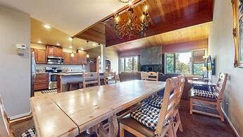 Bridges Townhome 7 Gorgeous Mountain Views, Private Jacuzzi, Steps to 