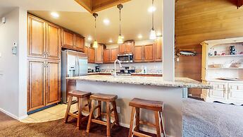 Bridges Townhome 7 Gorgeous Mountain Views, Private Jacuzzi, Steps to 