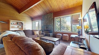 Bridges Townhome 7 Gorgeous Mountain Views, Private Jacuzzi, Steps to 