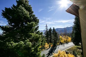 Bridges Townhome 7 Gorgeous Mountain Views, Private Jacuzzi, Steps to 