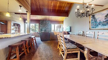 Bridges Townhome 7 Gorgeous Mountain Views, Private Jacuzzi, Steps to 