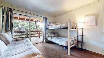 Bridges Townhome 7 Gorgeous Mountain Views, Private Jacuzzi, Steps to 