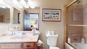 Snowflower 26 Remodeled Spacious Condo With Great Complex Amenities by