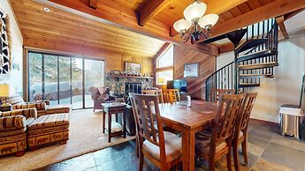 Snowflower 26 Remodeled Spacious Condo With Great Complex Amenities by