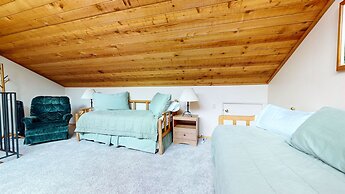 Snowflower 26 Remodeled Spacious Condo With Great Complex Amenities by