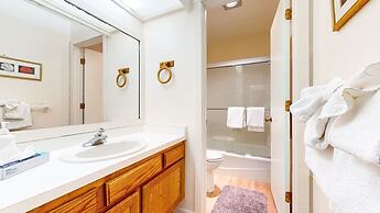 Snowcreek I 82 Spacious Yet Cozy Condo with Private Washer Dryer by Re