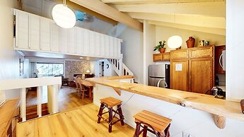 Snowcreek I 82 Spacious Yet Cozy Condo with Private Washer Dryer by Re