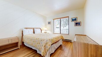 Snowcreek I 82 Spacious Yet Cozy Condo with Private Washer Dryer by Re